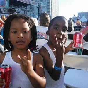 Meet your Posher, Mark stretch